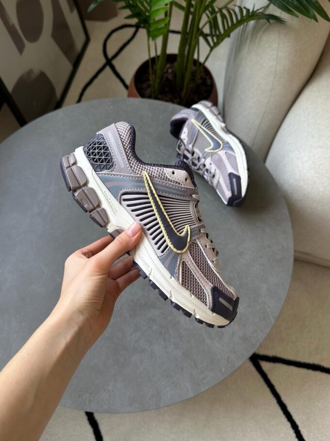 Nike Zoom Vomero 5 Platinum Violet