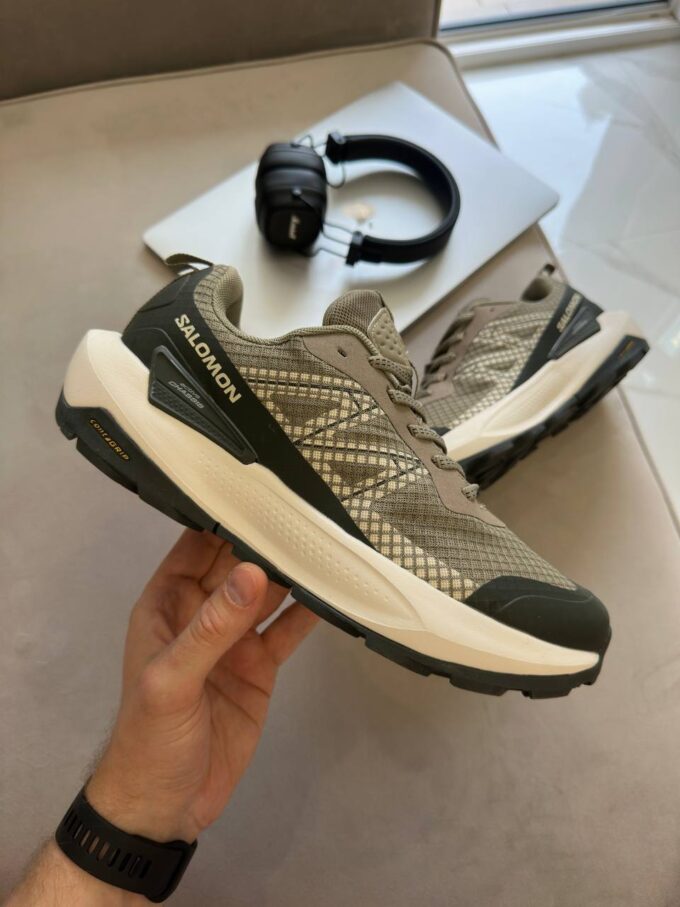 Salomon Elixir Activ Beige Black