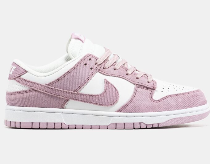Nike SB Dunk Low