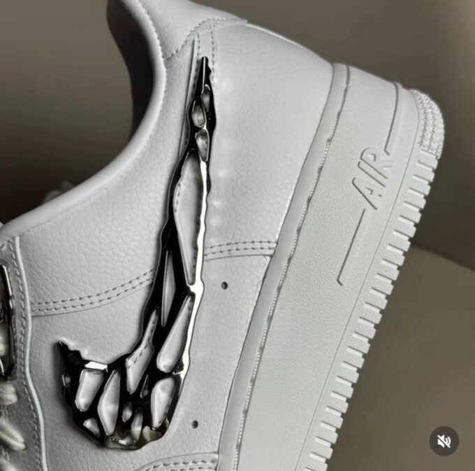 Nike Air Force 1 Low Molten Metal Silver - Зображення 8