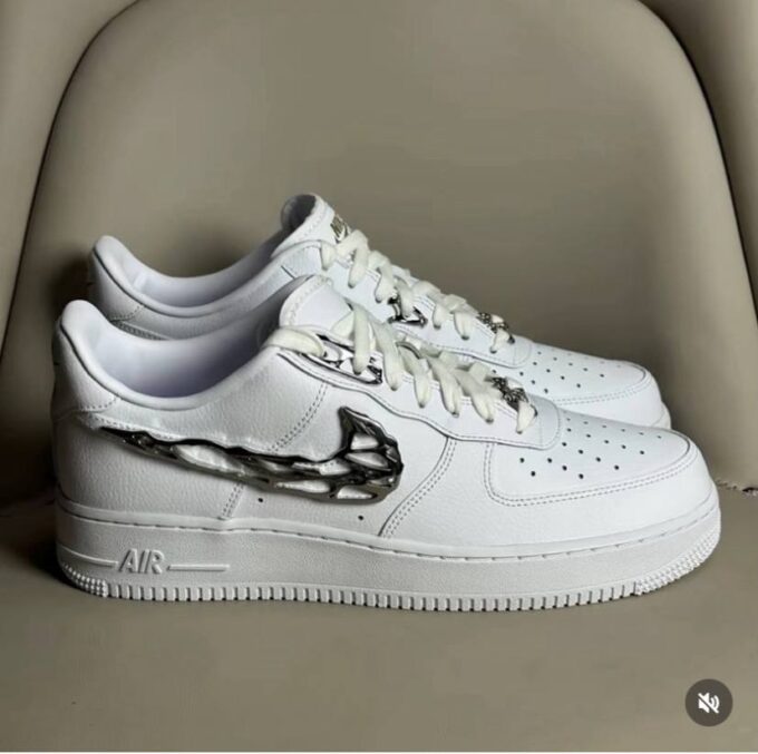 Nike Air Force 1 Low Molten Metal Silver