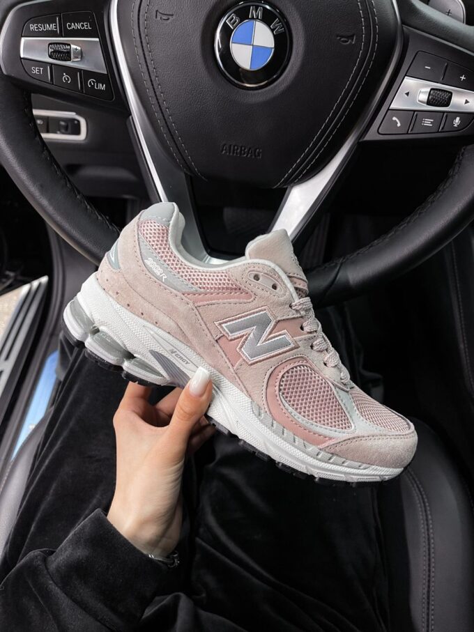 New Balance 2002R