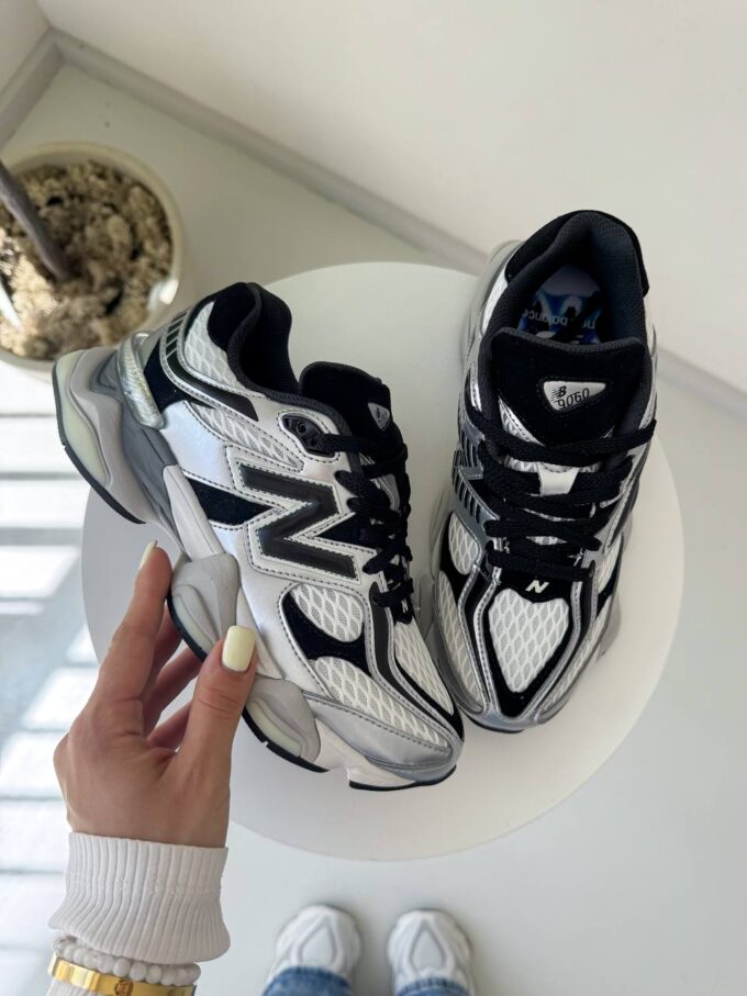 New Balance 9060 Black/Silver