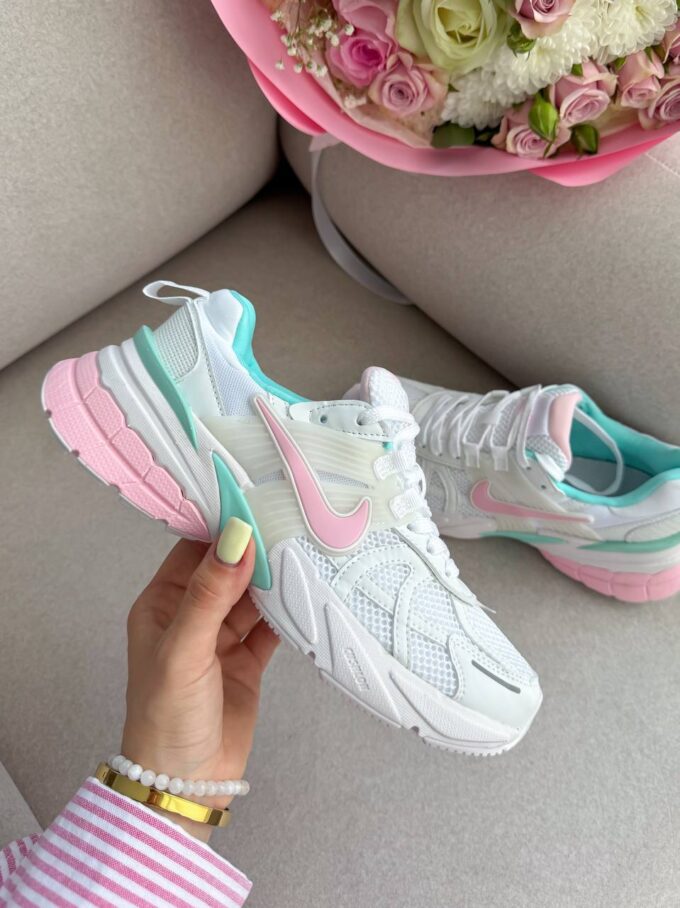Nike V2K Runtekk White/Pink