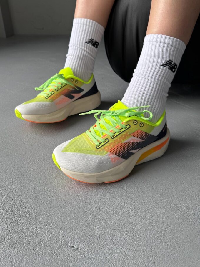 New Balance Fuelcell Rebel V4 Lime/Orange - Зображення 2