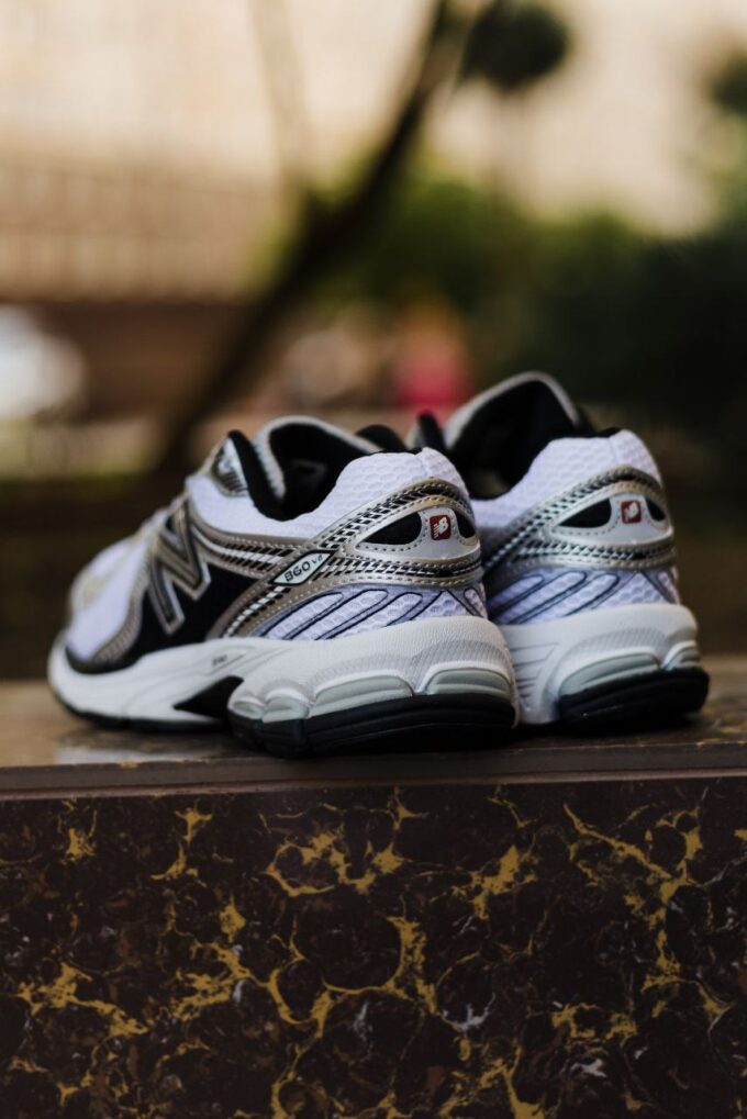 New Balance 860v2 White Black - Зображення 4