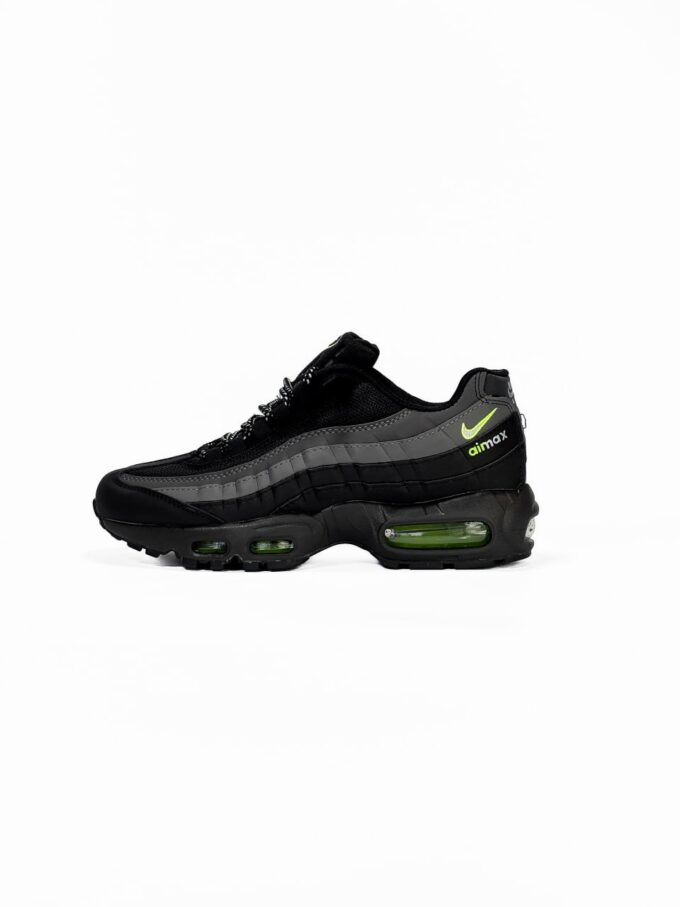 Nike Air Max 95 Essential
