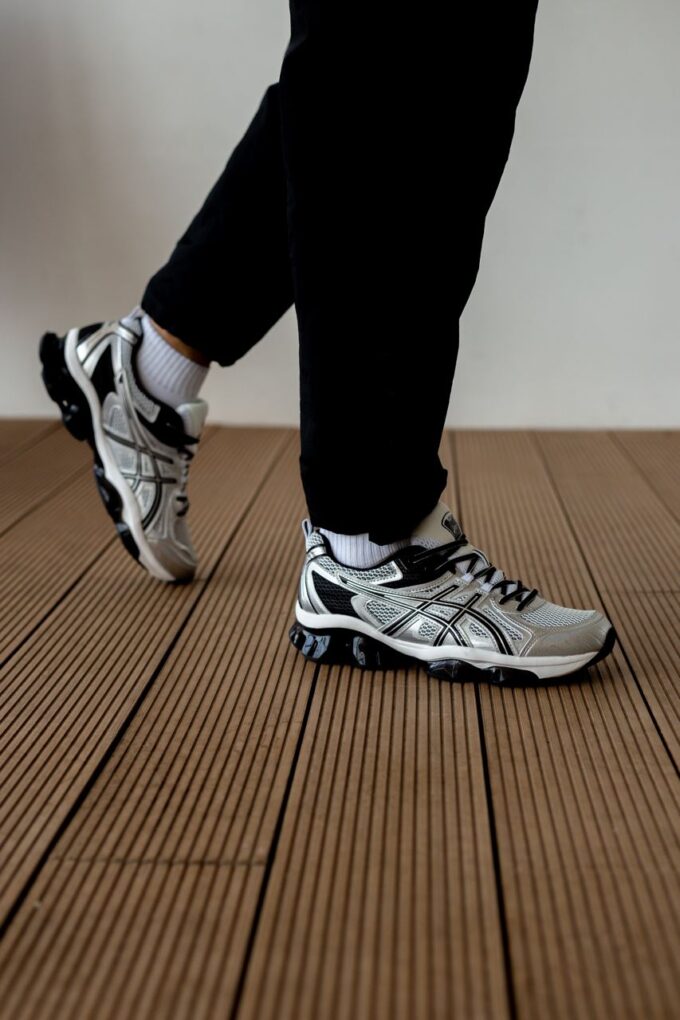 Asics Gel-Quantum Kinetic Mid Gray Silver