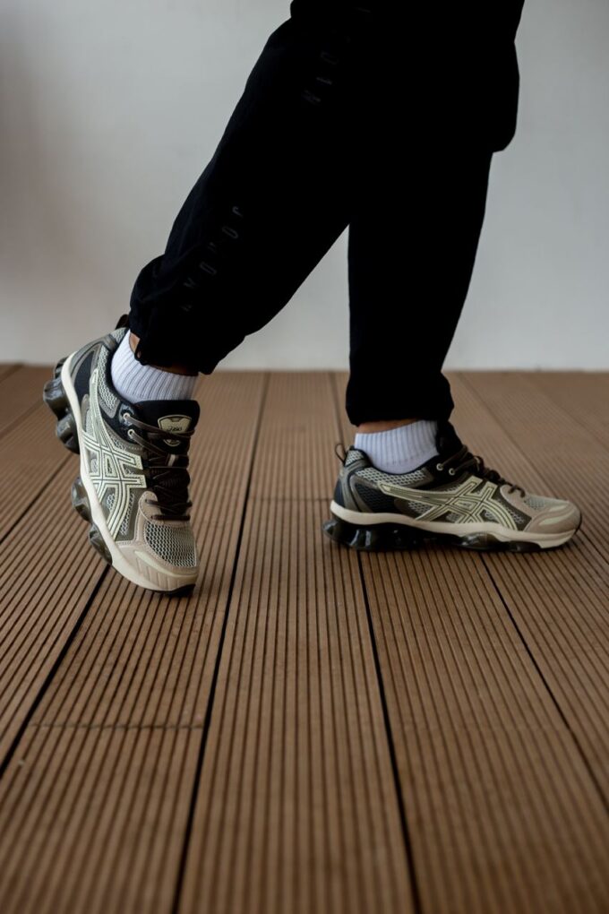 Asics Gel-Quantum Kinetic Birch/Dark