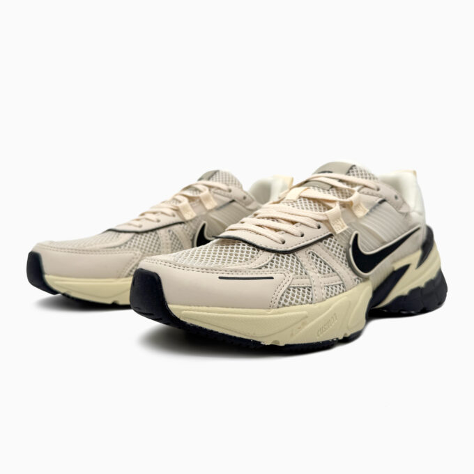 Nike V2K Runtekk Beige/Black - Зображення 3