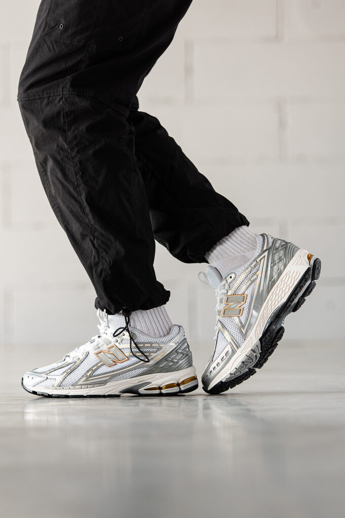 New Balance 1906R