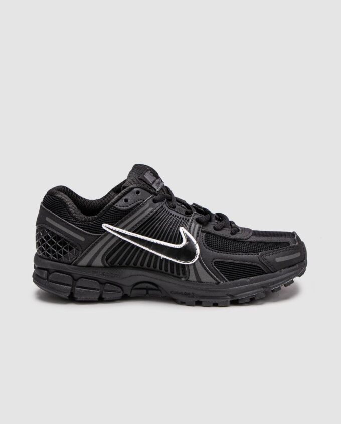 Nike Vomero 5 Black White