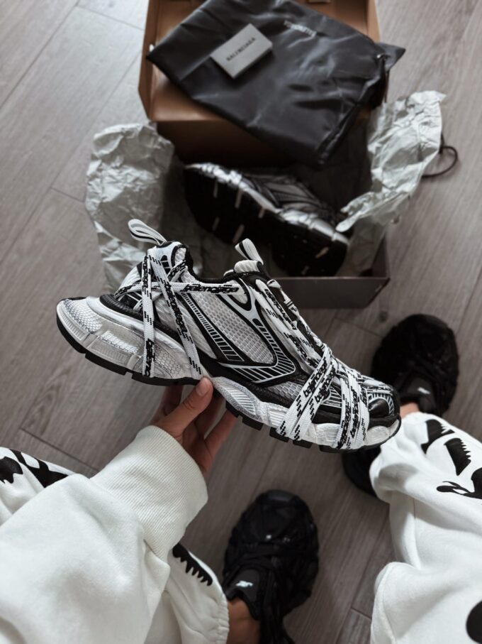 Balenciaga 3XL Extreme Laces Logo Sneaker in White/Black