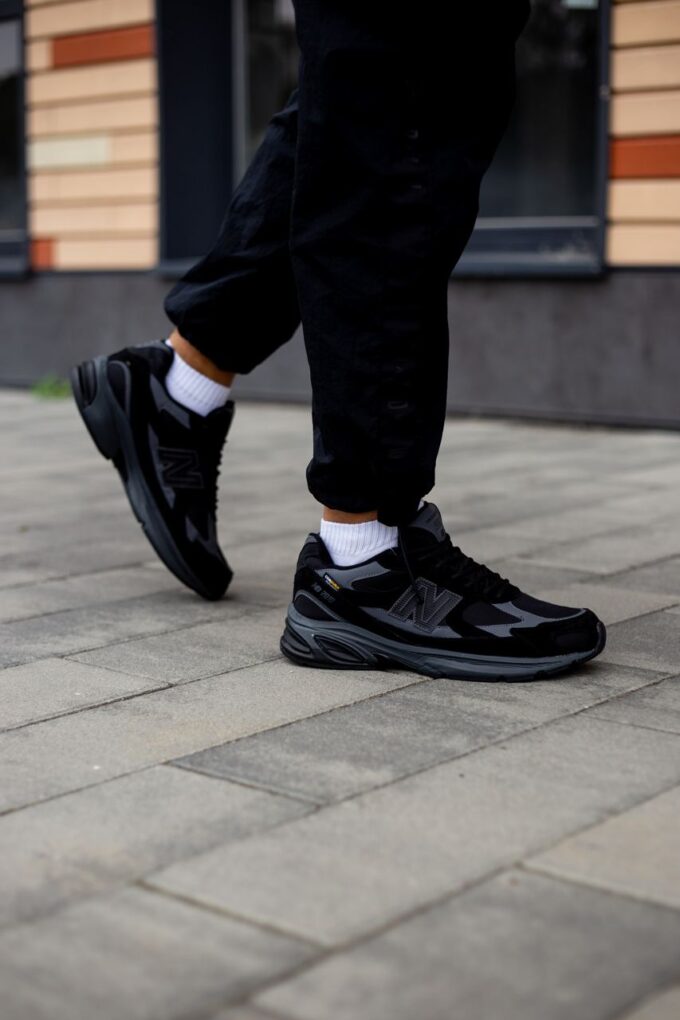 New Balance 2010 All Black Cordura