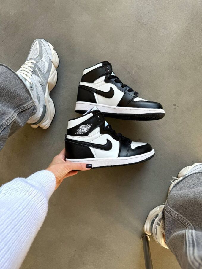 Nike Air Jordan 1 Black