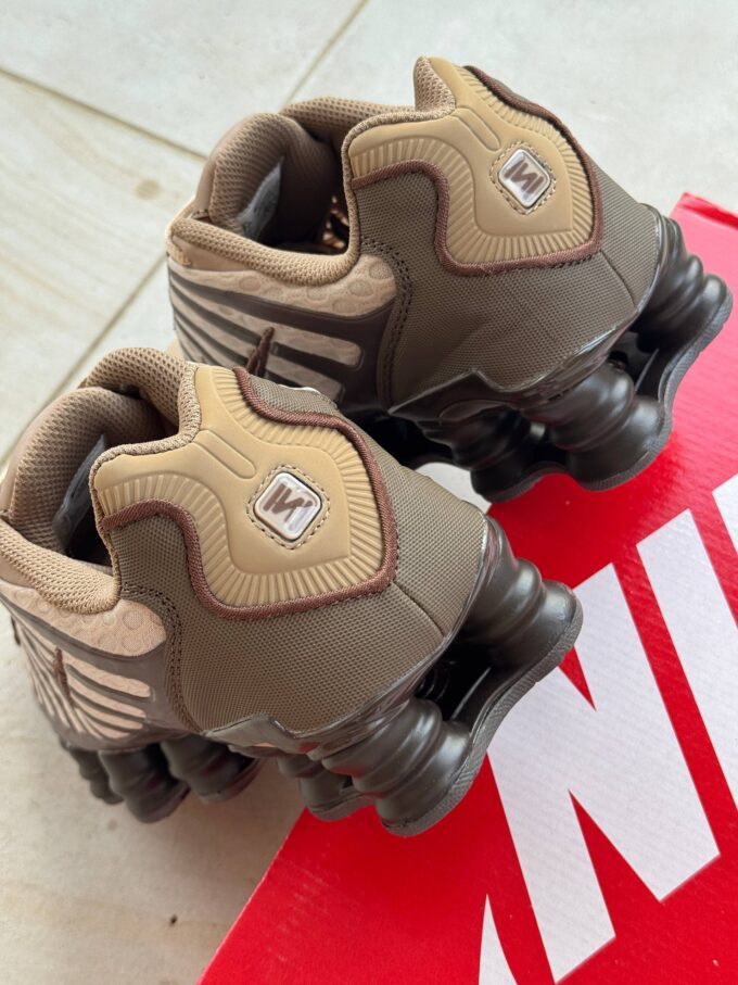 Nike Shox Tl Khaki Ironstone Off Noir - Зображення 6