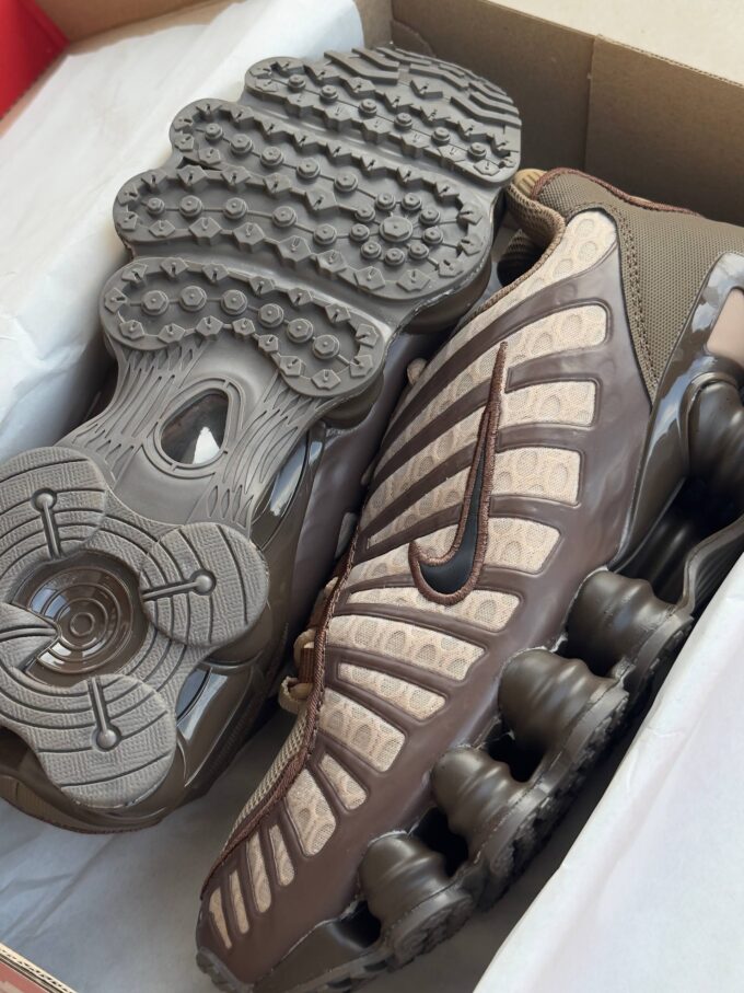 Nike Shox Tl Khaki Ironstone Off Noir - Зображення 5