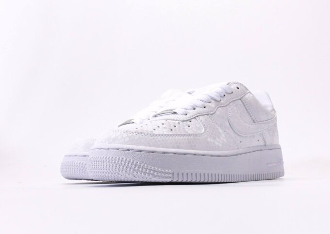Kobe Bryant x Nike Air Force 1 Low 'Forever White 8/24' - Зображення 3