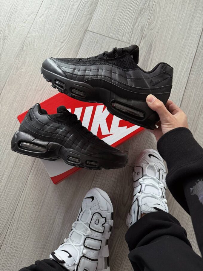 Nike Air Max 95 Essential