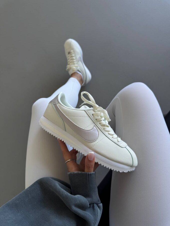 Nike Cortez  Ivory / Metallic Bronze
