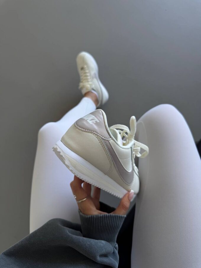 Nike Cortez  Ivory / Metallic Bronze - Зображення 7