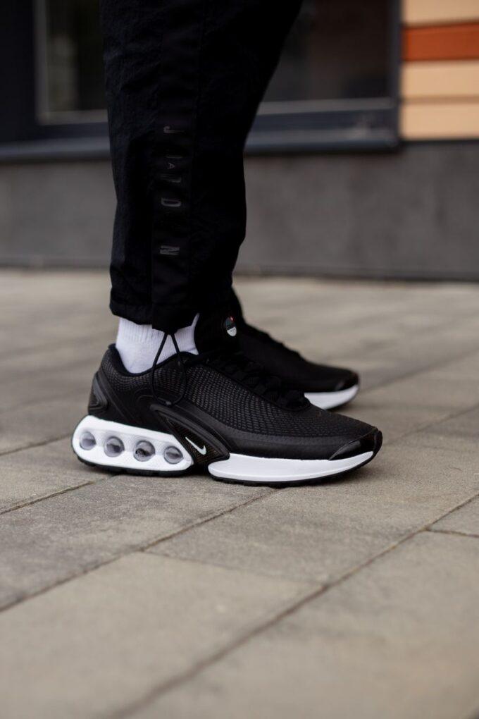 Nike Air Max DN Black White