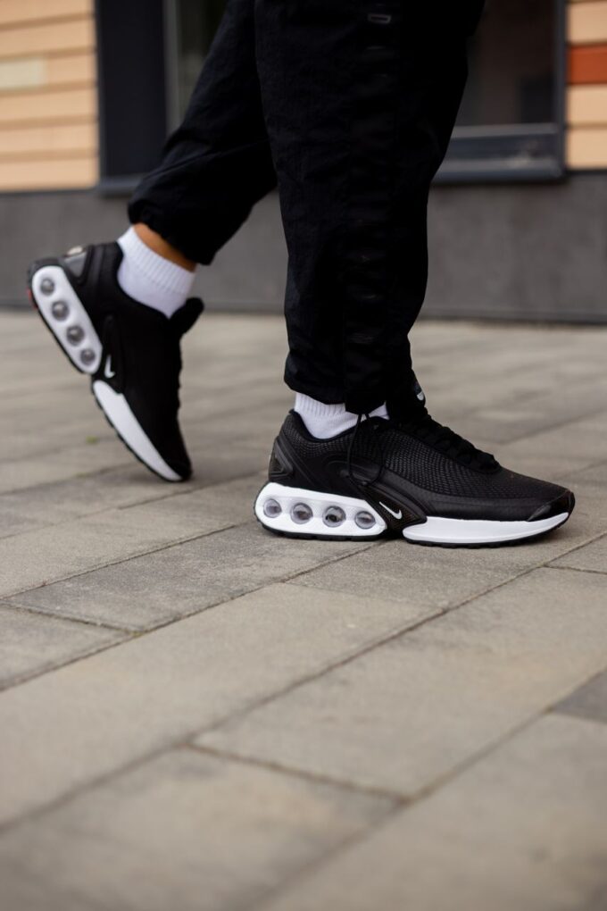 Nike Air Max DN Black White - Зображення 2
