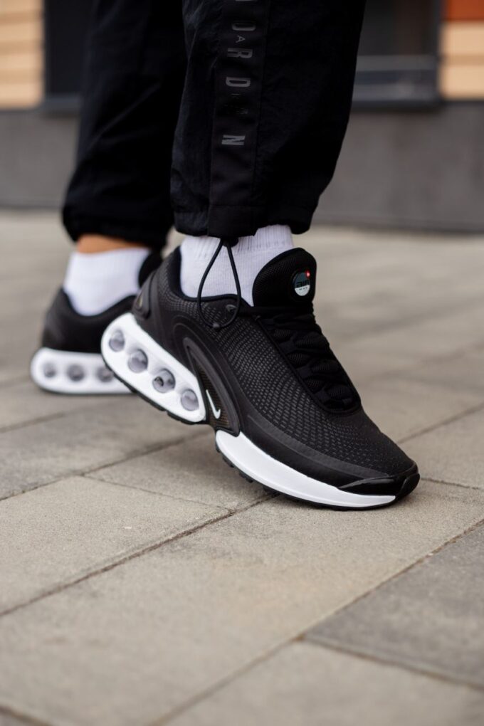 Nike Air Max DN Black White - Зображення 3