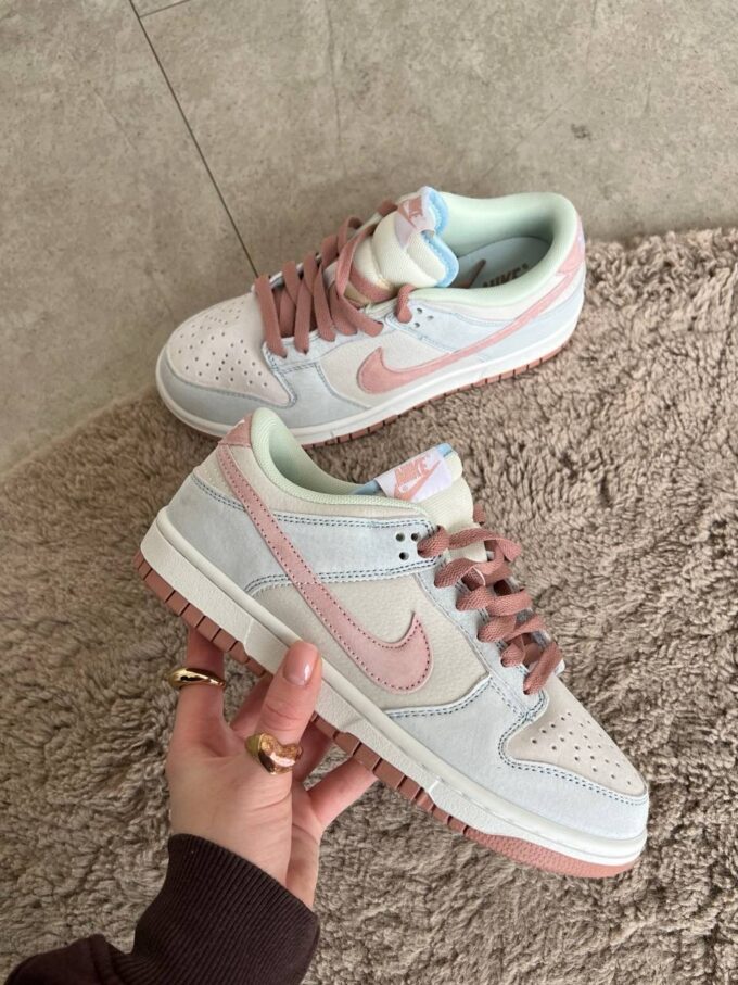 Nike SB Dunk Low