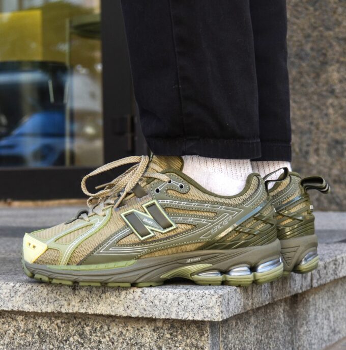 New Balance 1906R