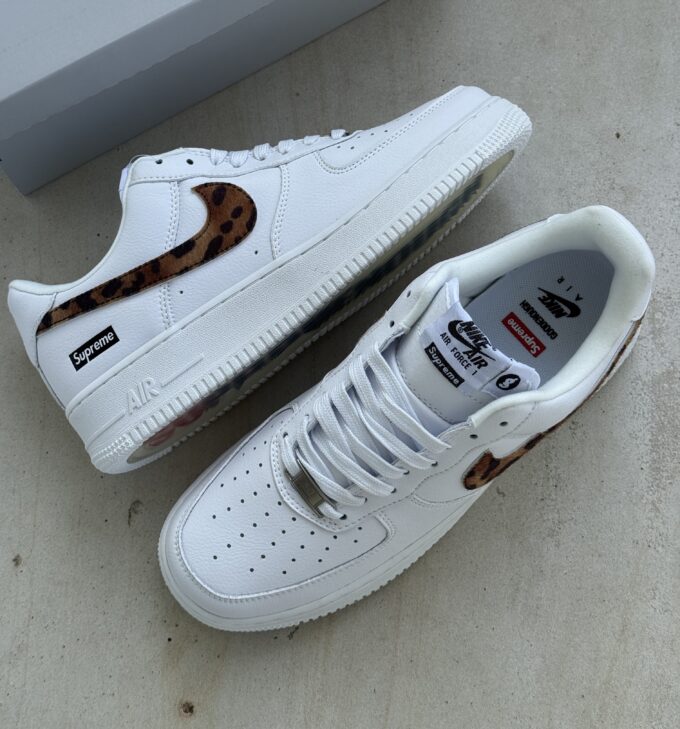 Nike Supreme & Goodenough's Nike Air Force 1 Low ʼ2025 - Зображення 3