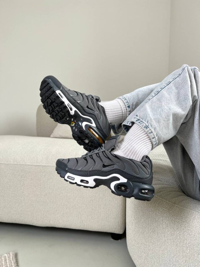 Nike TN Dark Grey