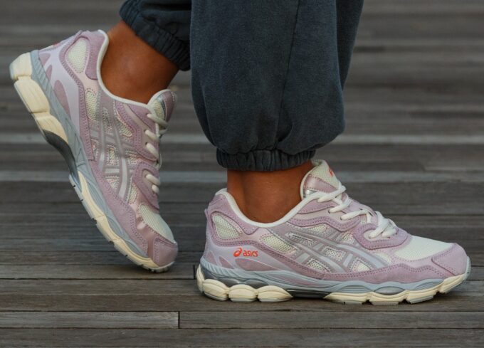Asics Get NYC Rose