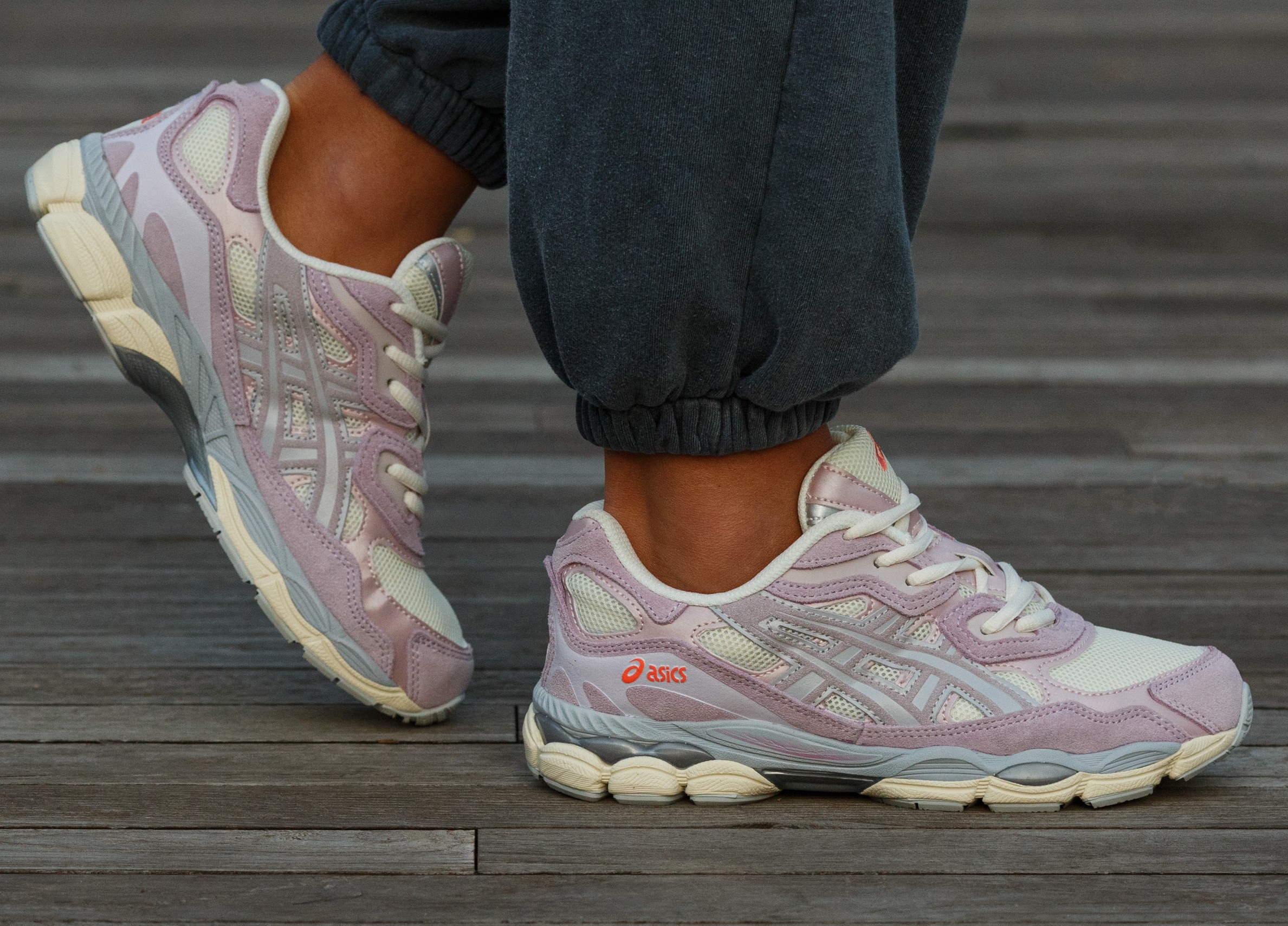 Asics Get NYC Rose