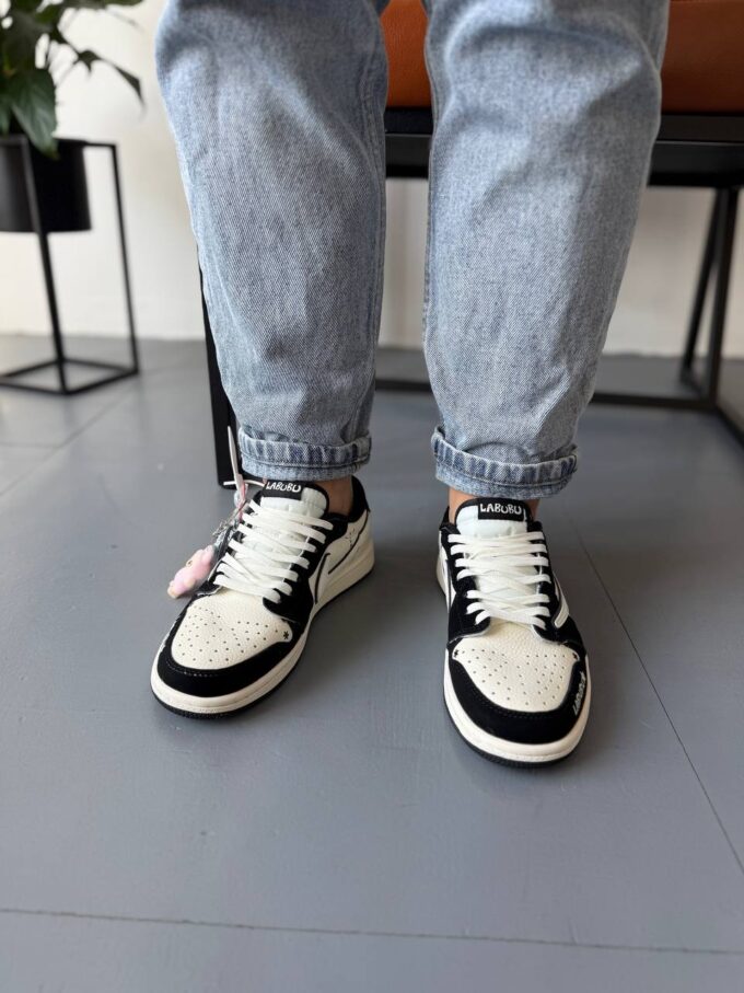 Nike Air Jordan 1 low Travis Scott x Labubu Black Beige - Зображення 5
