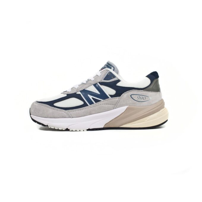 New Balance 990 V6