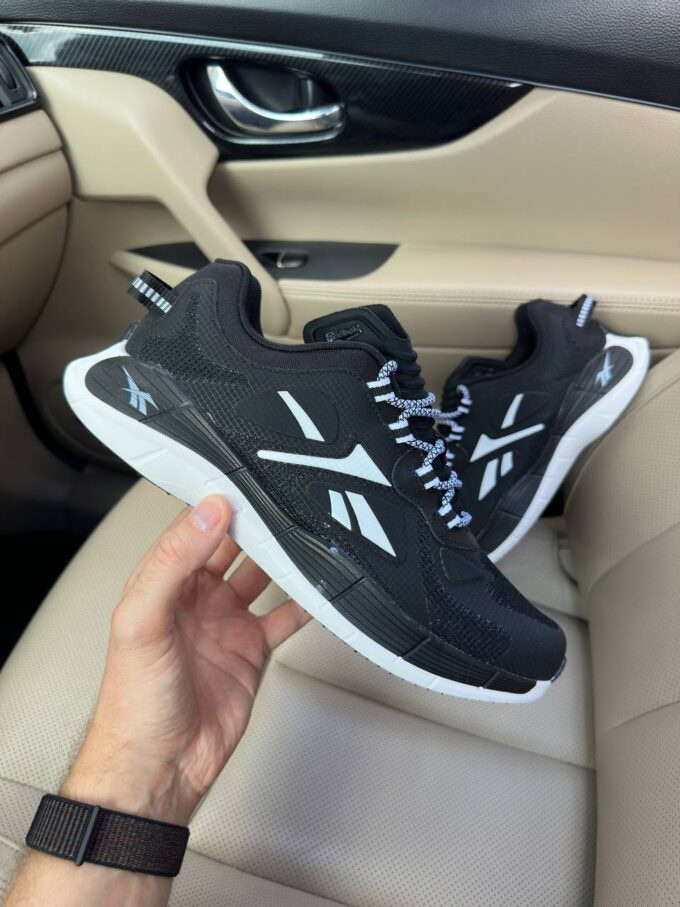Reebok Zig Kinetica Black White
