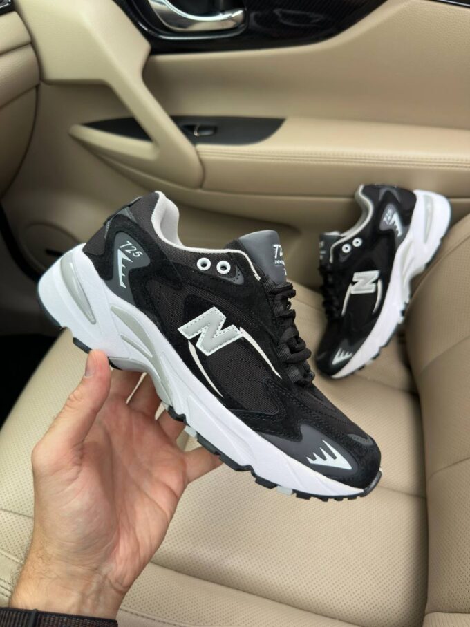 New Balance 725 Black White Thermo