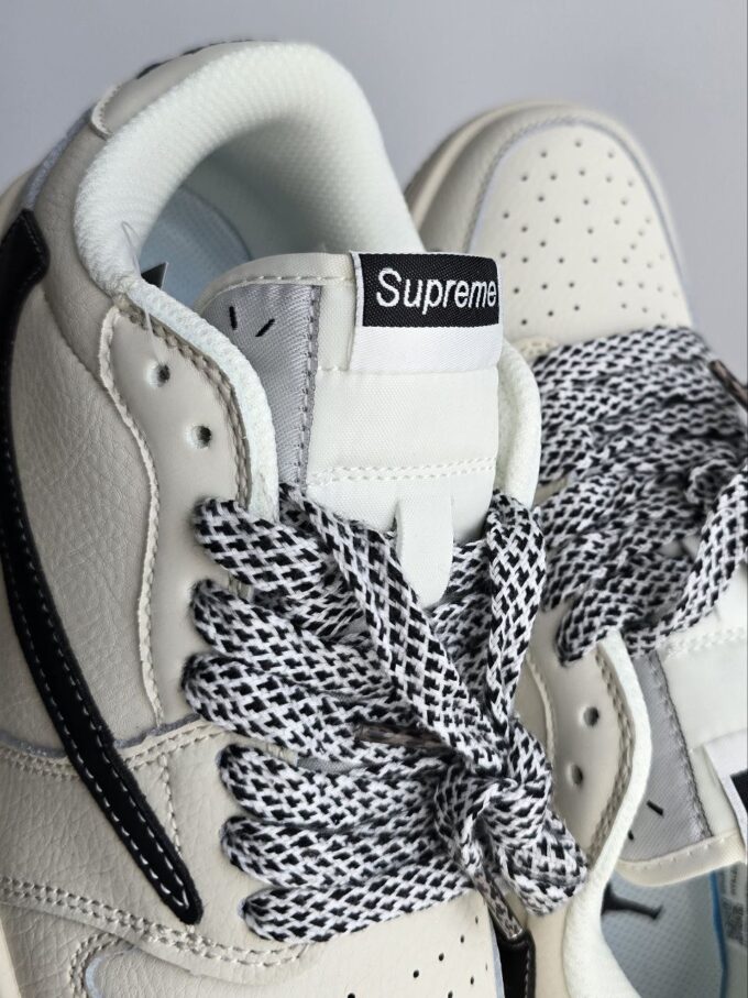 Nike Air Jordan 1 Low ×  Travis Scott Milk Black - Зображення 5