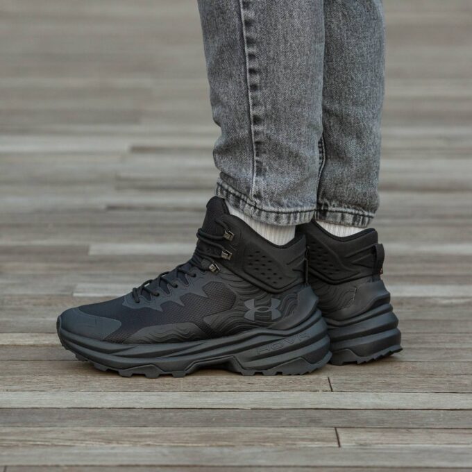 Under Armour Boots Black