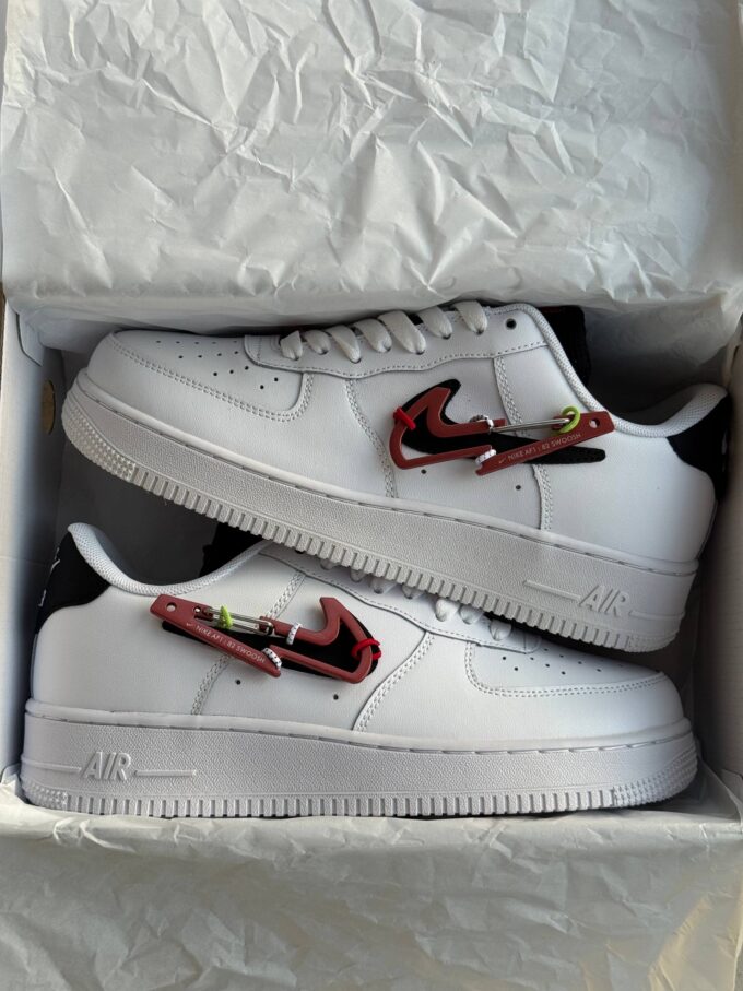 Nike Air Force 1 '07 PRM Mousqueton Swoosh Rouge DH7579-100 - Зображення 2