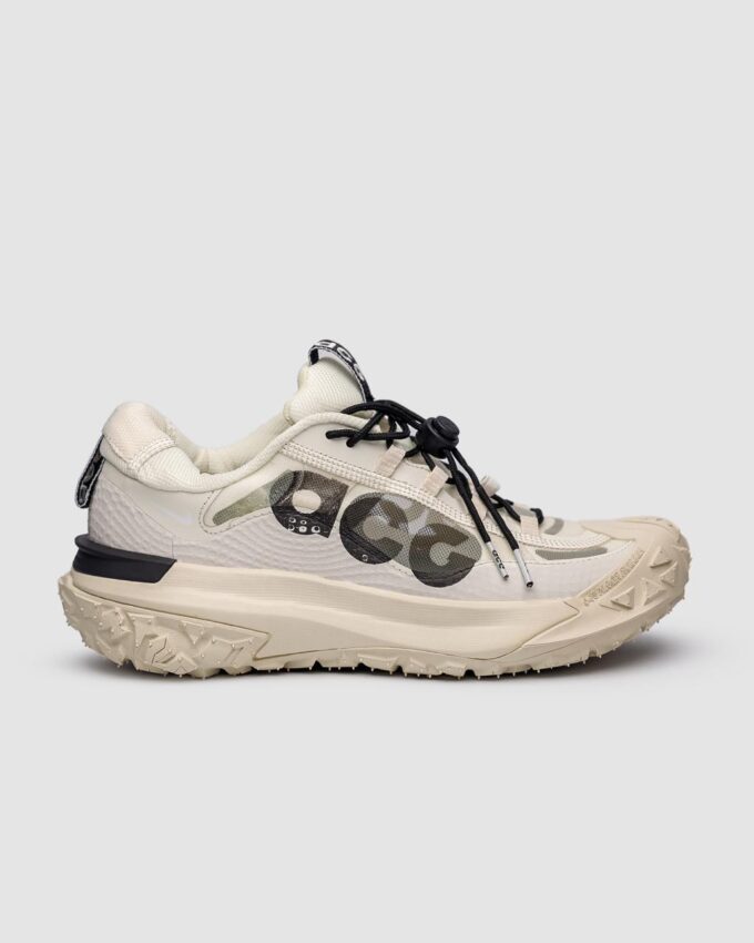Nike ACG Mountain Fly 2 Low Beige Black