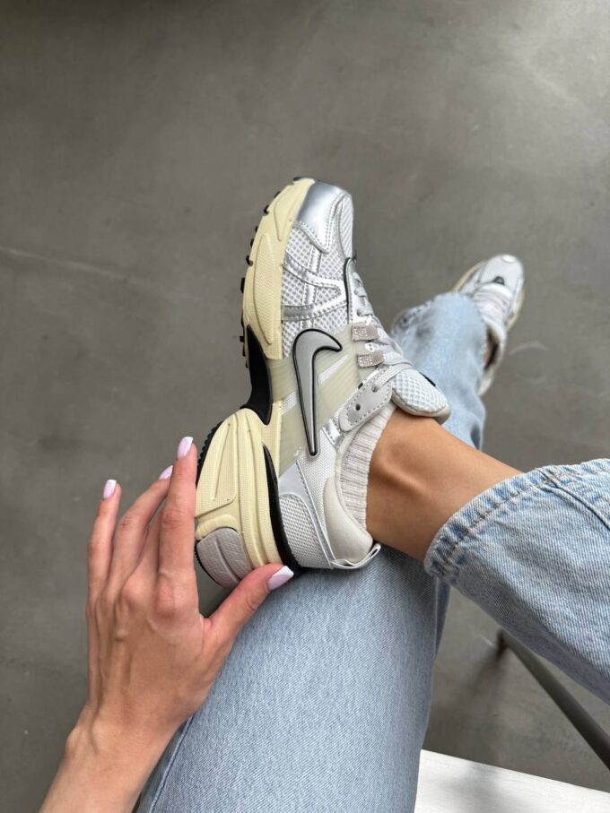 Nike V2K Run - Зображення 4