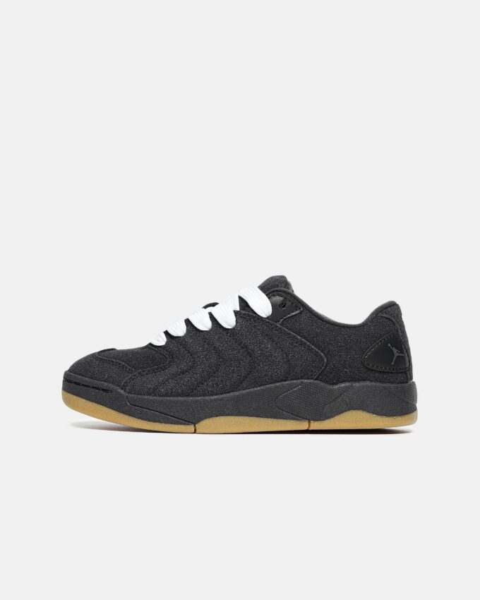 Jordan Session Black Gum