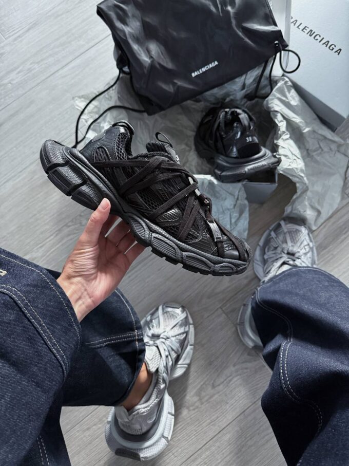 Balenciaga GB 3xl Extreme Laces B Trainers in Black