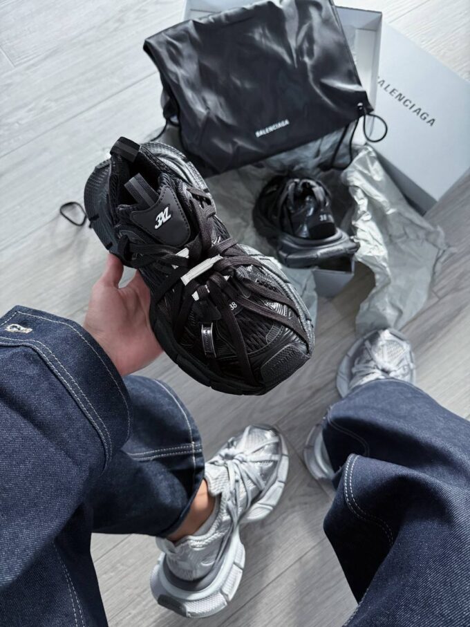 Balenciaga GB 3xl Extreme Laces B Trainers in Black - Зображення 2