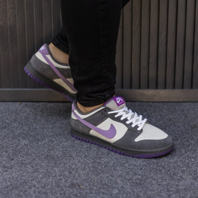 Nike SB Dunk Low