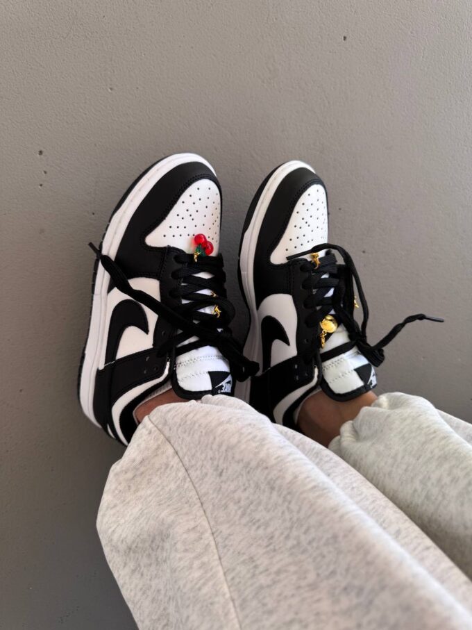 Nike SB Dunk BLack/White Cherry Charms - Зображення 5