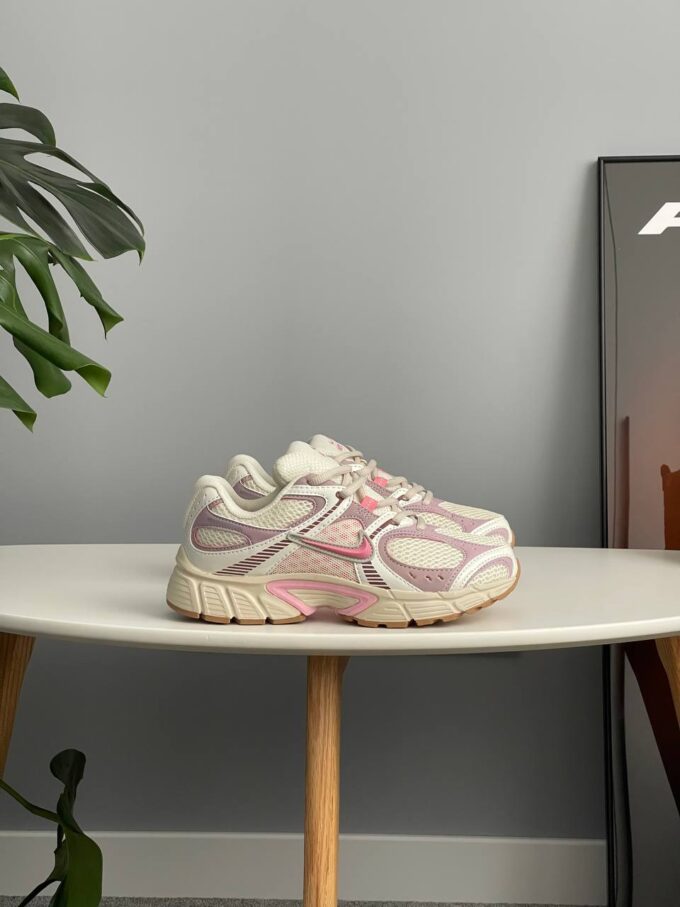 Nike V5 RNR Beige Pink