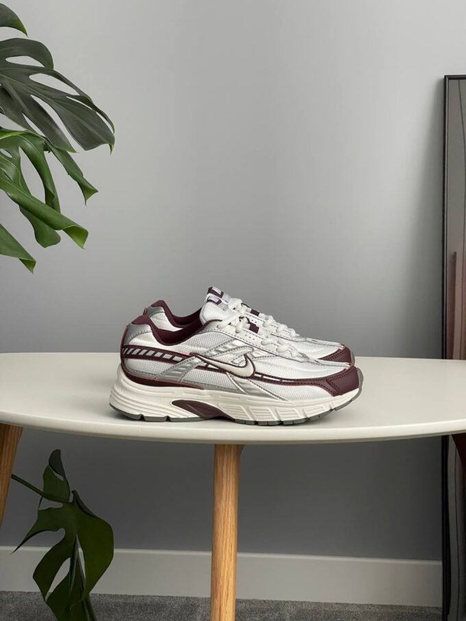 Nike Initiator White Burgundy Crush